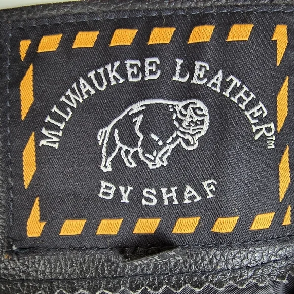 Milwaukee Leather Vintage Black Mens Lace Up Sides Buffalo Nickle Snaps Size 48